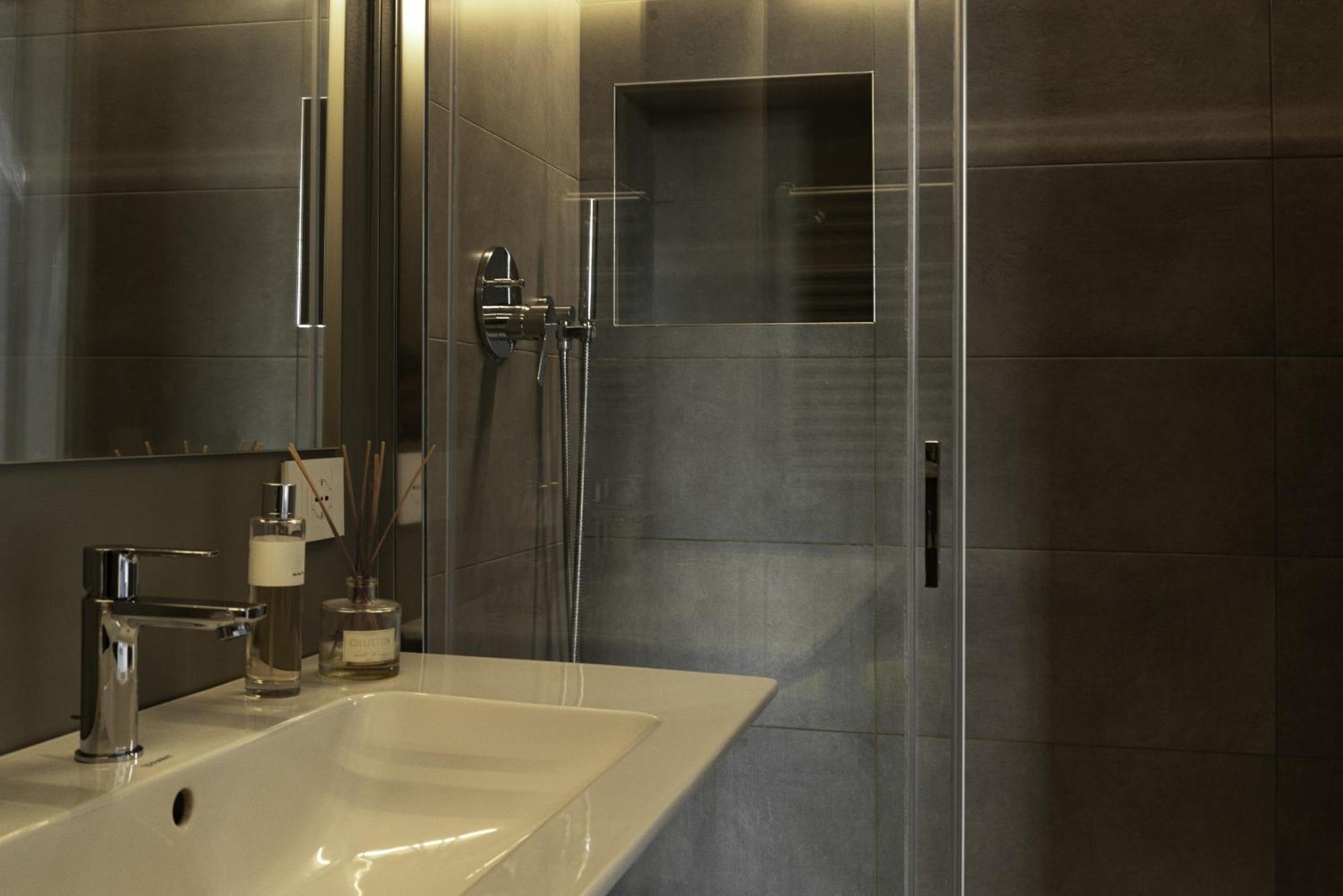 Monviso Design Loft R&r *